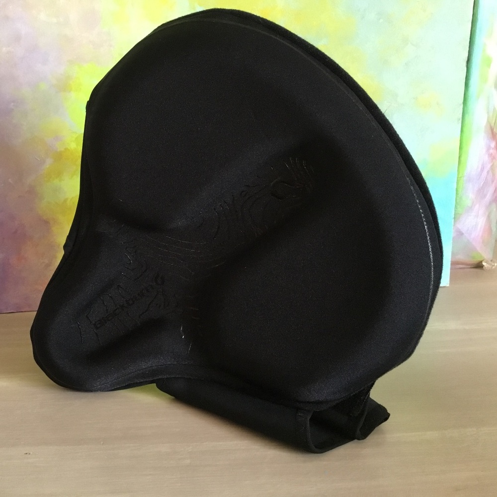 NWOT Gel Bike Seat Cover